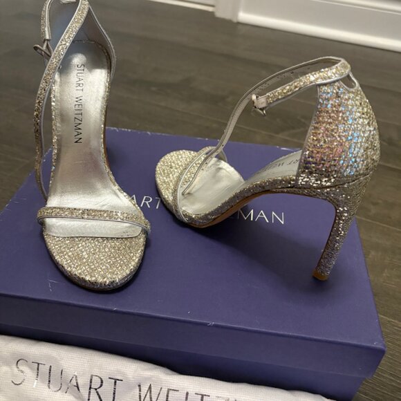 Stuart Weitzman - Picture 2 of 3